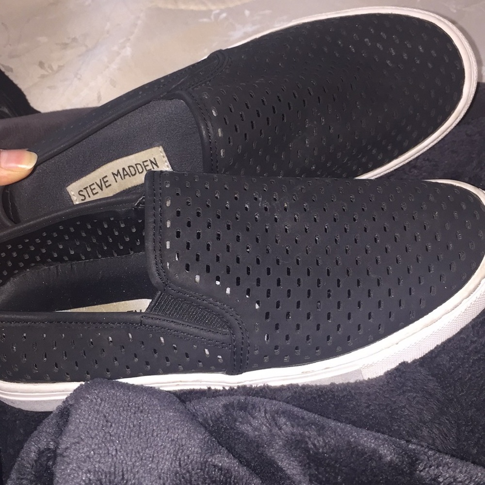 Steve Madden Zeena Black Slip On